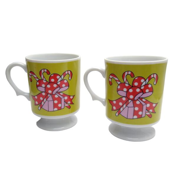 Vintage Mr And Mrs Claus Christmas Footed Ceramic Mugs - Picture 2 of 5